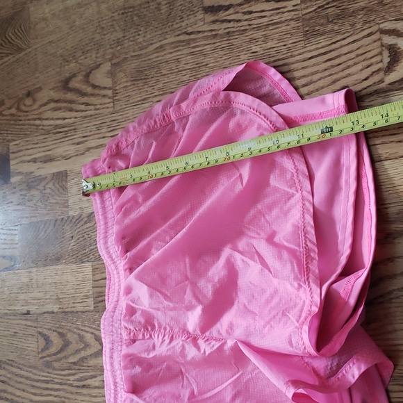 (M) Under Armour Semi-Fitted HeatGear Activewear Shorts Athletic Running Gym - Picture 4 of 9